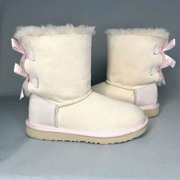 Girls UGG Boots Bailey Bow Baby Pink Suede Wool Coquette Rare Collectors Sz 3 - Picture 2 of 16